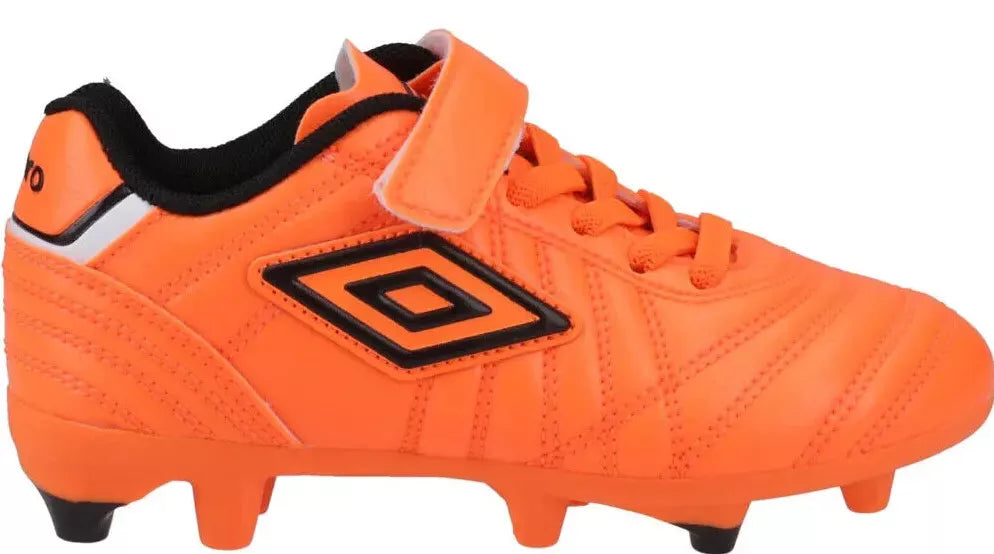 Umbro Speciali Liga Firm Ground Junior Football Boot