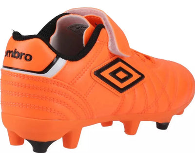 Umbro Speciali Liga Firm Ground Junior Football Boot